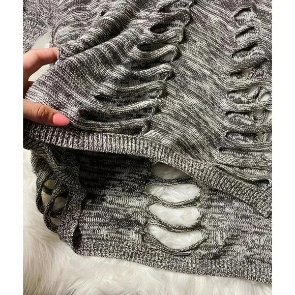 Gray Shredded BCBG Sweater - Picture 3 of 4